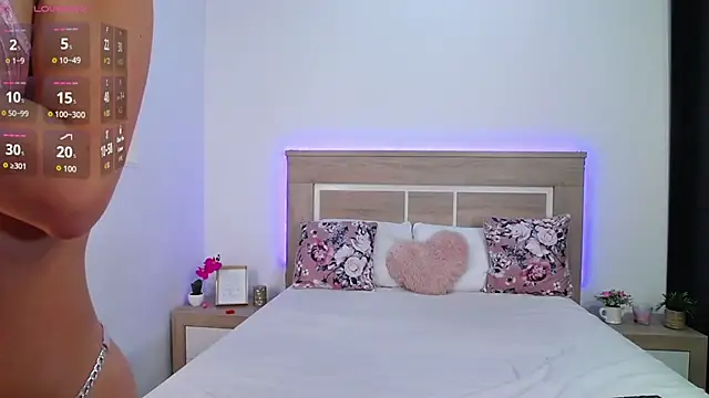 AylinRoss online show from December 2025 07:45:02 PM