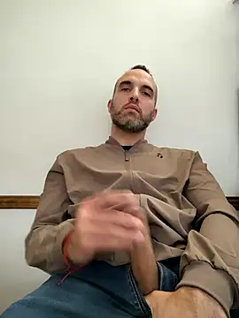 leon3875 online show from September 2025 03:22:01 PM