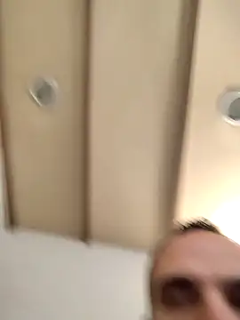 leon3875 online show from October 2025 03:35:02 PM