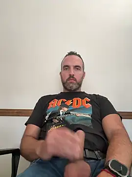 leon3875 online show from March 2026 03:24:01 PM