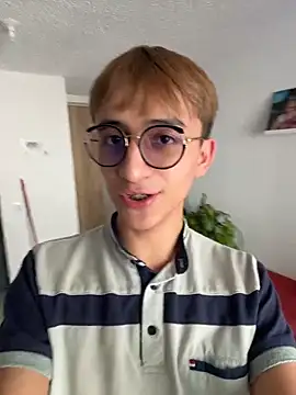 Snapshot of Mr_evan1 chatting on November 2025 03:54:02 PM Mr evan1 online show from November 2025 03:54:02 PM