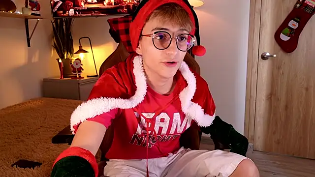 Snapshot of Mr_evan1 chatting on November 2025 05:45:02 PM Mr evan1 online show from November 2025 05:45:02 PM