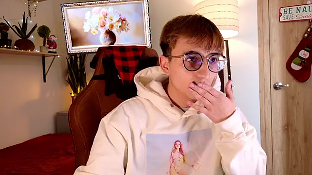 Snapshot of Mr_evan1 chatting on November 2025 03:56:02 PM Mr evan1 online show from November 2025 03:56:02 PM