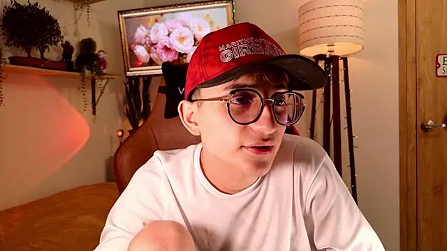 Snapshot of Mr_evan1 chatting on December 2025 07:53:02 PM Mr evan1 online show from December 2025 07:53:02 PM