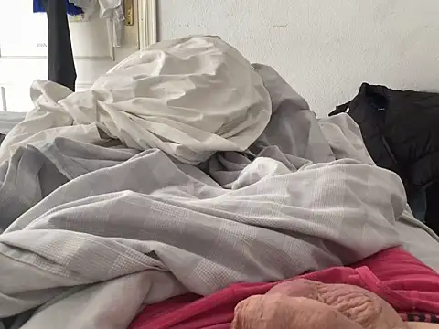 Bossinmidd12 online show from November 2025 11:58:01 AM