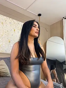 Snapshot of Alishak chatting on October 2025 08:09:01 PM Alishak online show from October 2025 08:09:01 PM