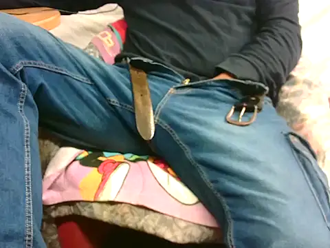 Giulio35 Pika online show from November 2025 05:50:01 AM