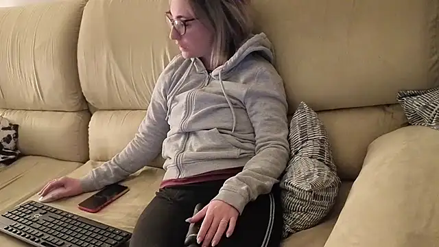 sexy blondie92 online show from March 2026 10:14:02 PM