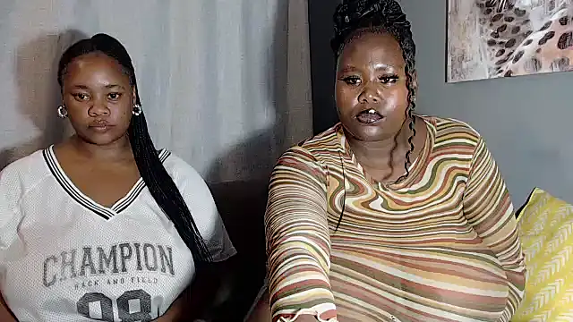 Snapshot of MissTiTi01 chatting on January 2025 08:22:01 PM MissTiTi01 online show from January 2025 08:22:01 PM