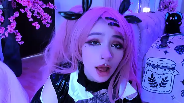 zephirahabney online show from February 2025 05:04:02 PM