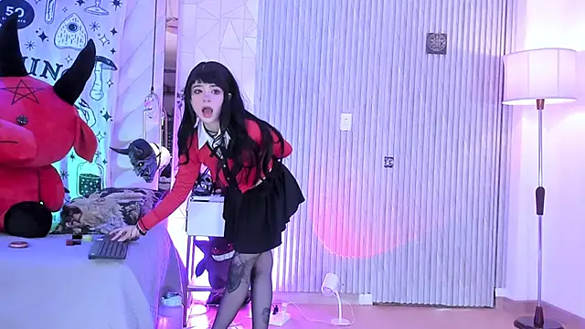 zephirahabney online show from October 2025 01:56:02 PM