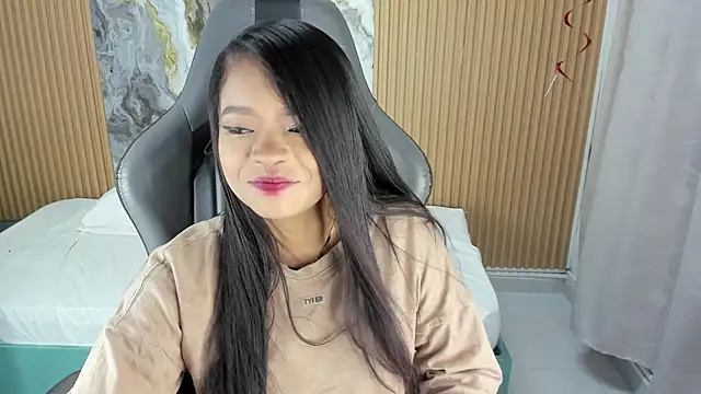 Snapshot of Lili_16 chatting on November 2025 11:09:01 AM Lili 16 online show from November 2025 11:09:01 AM