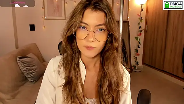 Lilabril online show from December 2025 02:36:02 PM