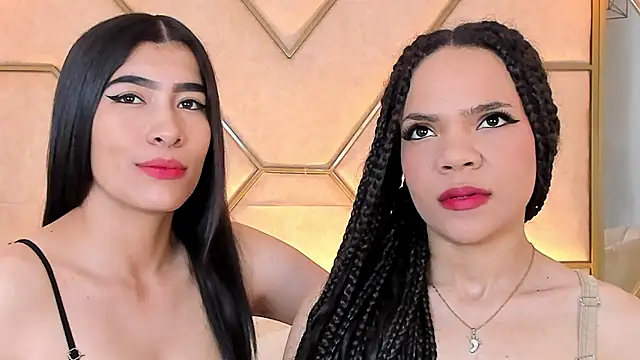 siara and zoe online show from December 2025 10:39:02 PM