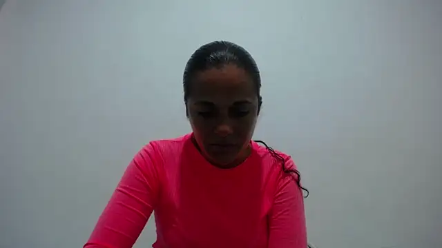 Snapshot of GiveLove1 chatting on January 2025 09:43:02 PM GiveLove1 online show from January 2025 09:43:02 PM