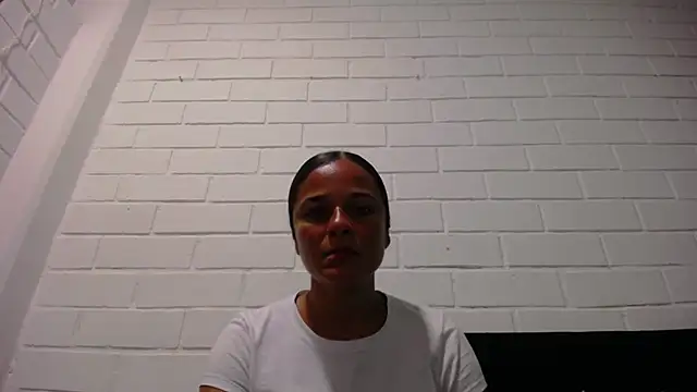 Snapshot of GiveLove1 chatting on March 2025 02:27:02 AM GiveLove1 online show from March 2025 02:27:02 AM