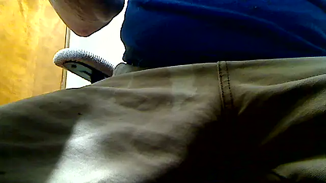 markluvskitty online show from October 2025 12:16:01 PM