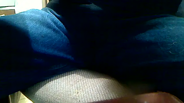 markluvskitty online show from February 2026 03:15:02 PM