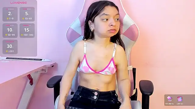 CharlotteMuller online show from November 2025 08:30:02 PM