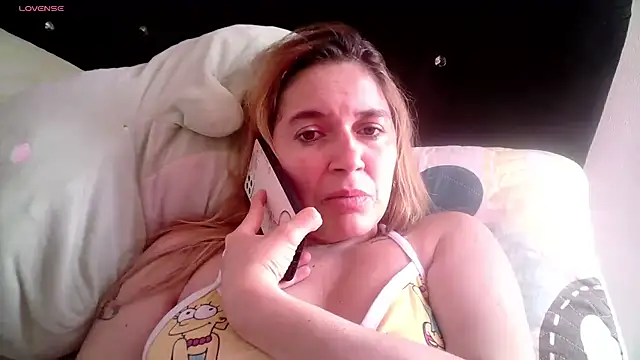 Izury Blondee online show from February 2025 03:40:01 PM