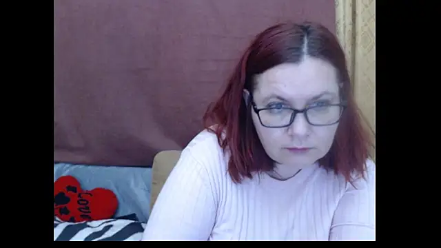 Snapshot of PlayfullMature chatting on April 2026 07:29:02 PM PlayfullMature online show from April 2026 07:29:02 PM