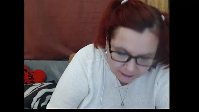 Snapshot of PlayfullMature chatting on April 2026 03:24:01 PM PlayfullMature online show from April 2026 03:24:01 PM
