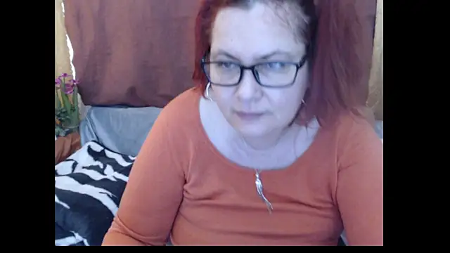 Snapshot of PlayfullMature chatting on May 2026 09:48:02 AM PlayfullMature online show from May 2026 09:48:02 AM