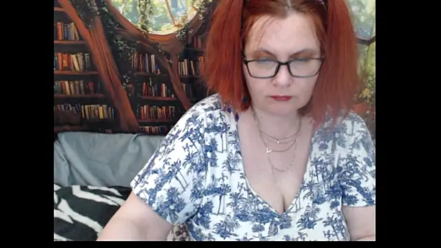 Snapshot of PlayfullMature chatting on May 2026 03:42:01 PM PlayfullMature online show from May 2026 03:42:01 PM