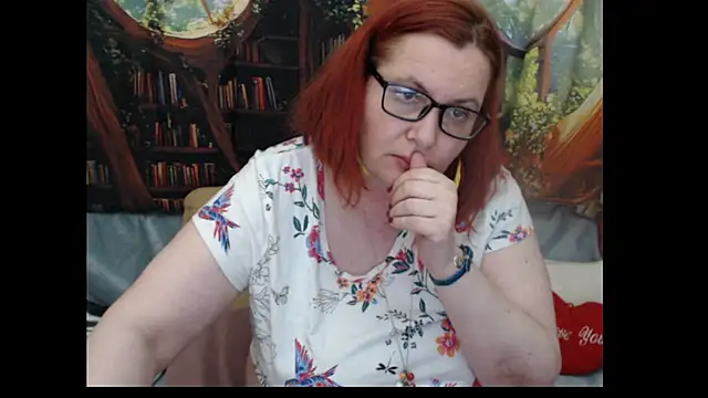 Snapshot of PlayfullMature chatting on June 2026 08:22:01 PM PlayfullMature online show from June 2026 08:22:01 PM