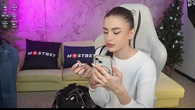 Tina Breeze online show from December 2024 11:41:02 AM