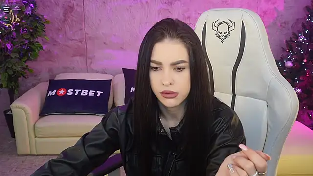 Tina Breeze online show from December 2024 11:50:02 AM