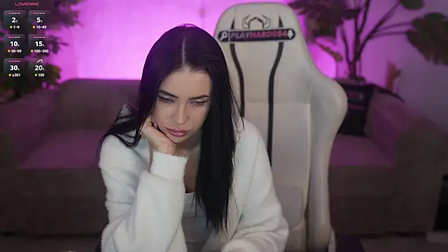 Tina Breeze online show from April 2026 07:42:02 AM