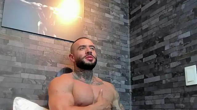 BruceDallas online show from December 2025 12:59:02 AM