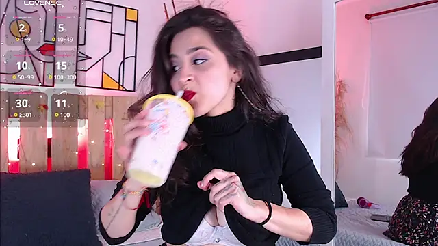 emily amaya online show from March 2025 08:43:01 PM