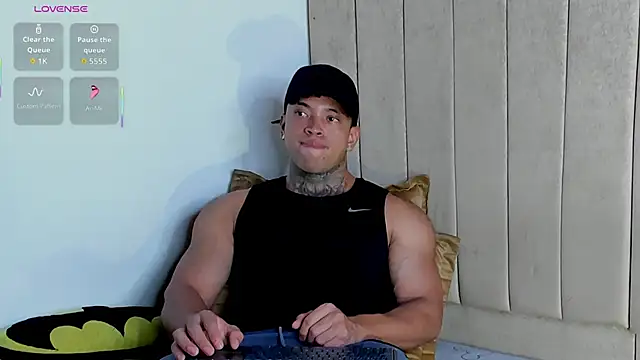 Snapshot of Stiven_collins chatting on May 2026 05:03:02 AM Stiven collins online show from May 2026 05:03:02 AM