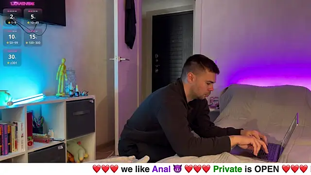 Snapshot of nikitos4you chatting on March 2025 07:47:01 AM nikitos4you online show from March 2025 07:47:01 AM