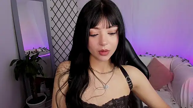  mia collins b  online show from May 2026 11:00:02 PM