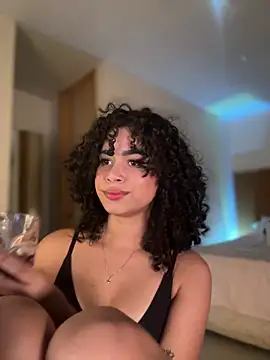 Lianh Benett online show from December 2024 03:40:01 AM