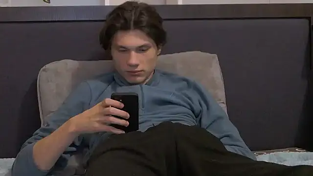 Snapshot of CalvinCay chatting on January 2025 10:54:01 PM CalvinCay online show from January 2025 10:54:01 PM