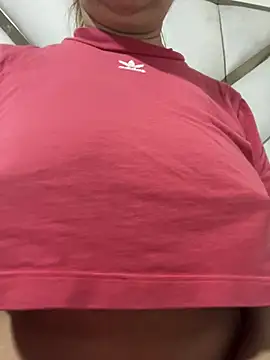 Snapshot of ruby_santana777 chatting on March 2025 01:38:02 PM ruby santana777 online show from March 2025 01:38:02 PM