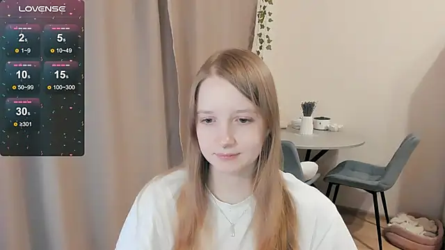 Snapshot of Alyaley chatting on October 2025 04:09:02 PM Alyaley online show from October 2025 04:09:02 PM