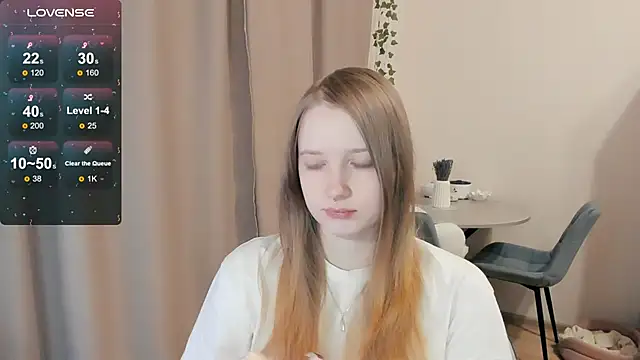 Snapshot of Alyaley chatting on November 2025 01:55:01 PM Alyaley online show from November 2025 01:55:01 PM