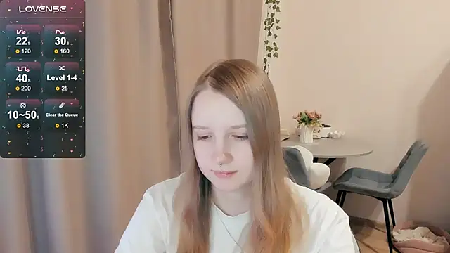 Snapshot of Alyaley chatting on November 2025 01:25:02 PM Alyaley online show from November 2025 01:25:02 PM