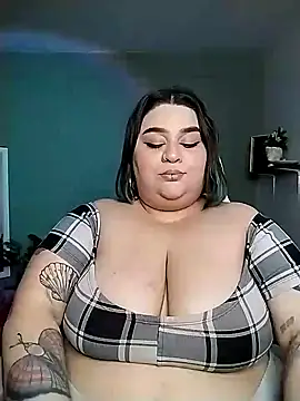 Snapshot of tiffany_laurens chatting on January 2025 06:02:02 AM tiffany laurens online show from January 2025 06:02:02 AM