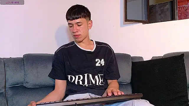 Mr daren  online show from October 2025 06:07:02 PM