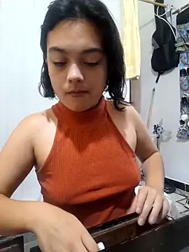 littlemelii online show from September 2025 05:13:01 PM