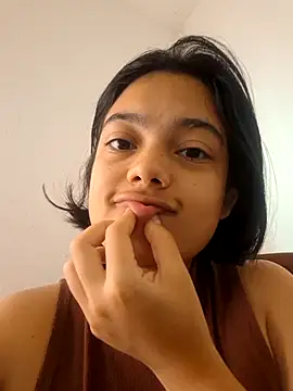 littlemelii online show from February 2026 01:59:01 PM