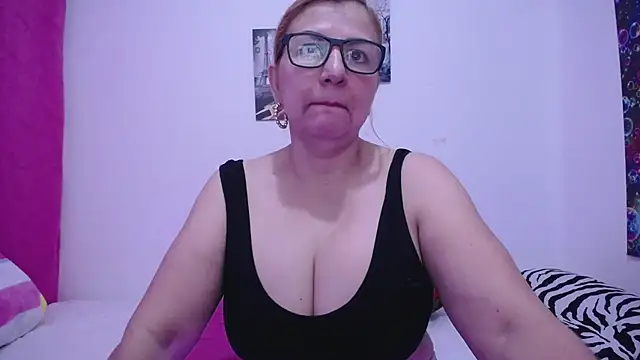 razzisweet online show from January 2025 01:42:02 PM