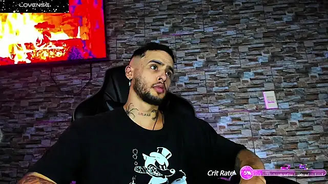 Snapshot of Seth_Owner chatting on December 2024 11:23:02 PM Seth Owner online show from December 2024 11:23:02 PM