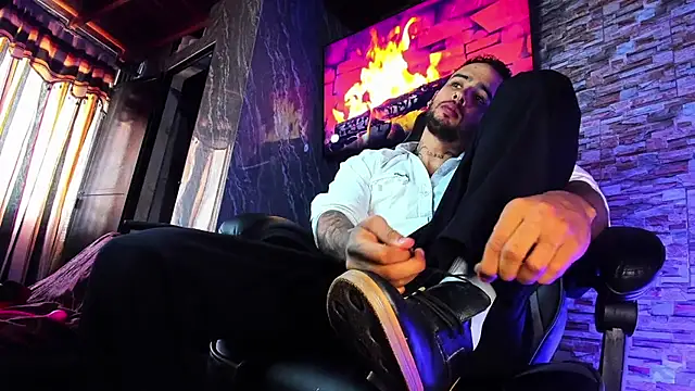 Snapshot of Seth_Owner chatting on January 2025 05:01:01 PM Seth Owner online show from January 2025 05:01:01 PM